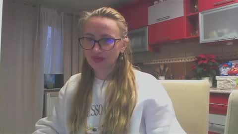 Melly online show from 12-06-24, 01:55