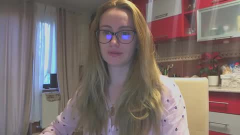 Melly online show from 01-23-25, 07:22