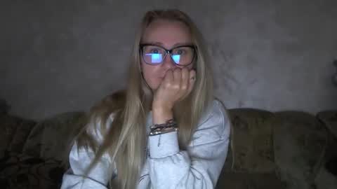 Melly online show from 10-06-25, 06:22