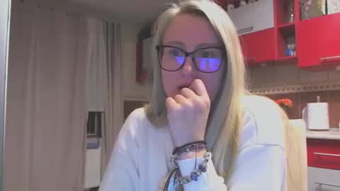 Melly online show from 02-06-26, 08:12