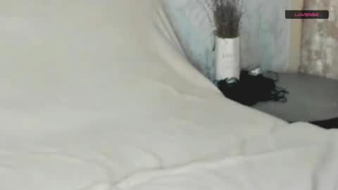 MelMooon online show from 12-12-24, 07:37