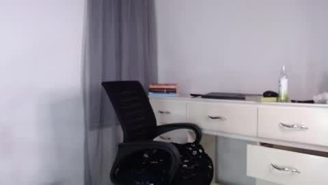 Snapshot of melody_bleir chatting on 11-26-25, 11:50 Melody online show from 11-26-25, 11:50