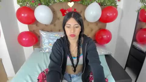 Snapshot of melody_hottt_ chatting on 02-13-25, 08:55 Melody online show from 02-13-25, 08:55