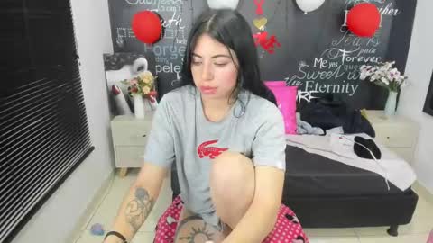 Snapshot of melody_hottt_ chatting on 03-09-25, 10:19 Melody online show from 03-09-25, 10:19