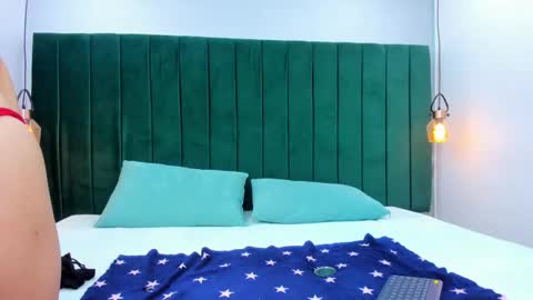 melody_kener online show from 11-26-25, 08:54