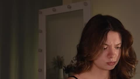 melody  online show from 11-30-25, 03:05