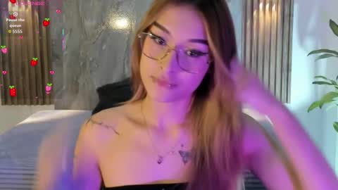 melodylanee online show from 11-10-25, 10:58