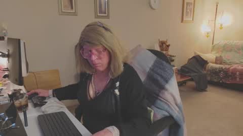 Melody online show from 02-25-26, 06:06