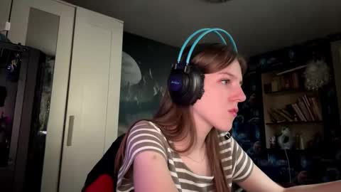 Snapshot of melonygriffen chatting on 09-26-25, 12:31 Hi Im Aria 18 years old online show from 09-26-25, 12:31