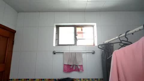 Snapshot of meltingdab chatting on 09-14-25, 09:03 meltingdab online show from 09-14-25, 09:03