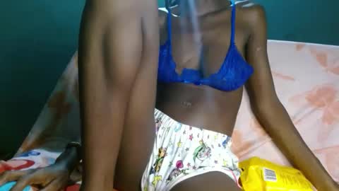 Snapshot of mely1003 chatting on 11-23-25, 07:52 mely online show from 11-23-25, 07:52