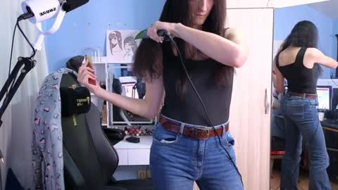 Snapshot of memikouki chatting on 01-21-25, 05:41 Megumi Aina online show from 01-21-25, 05:41