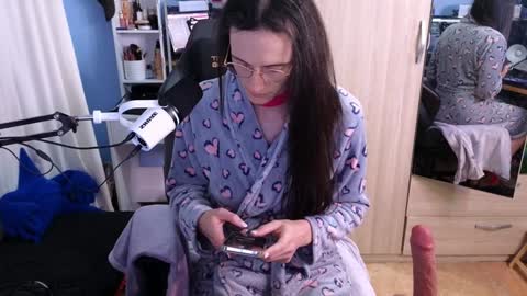 Snapshot of memikouki chatting on 01-21-25, 08:43 Megumi Aina online show from 01-21-25, 08:43