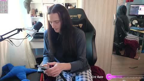 Snapshot of memikouki chatting on 01-30-25, 01:42 Megumi Aina online show from 01-30-25, 01:42