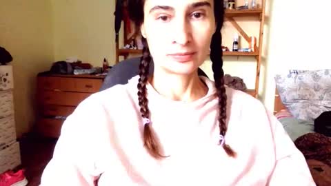 Yummygirl online show from 10-14-25, 05:41