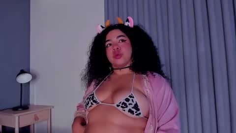  Memphis Williams  online show from 10-12-25, 03:00