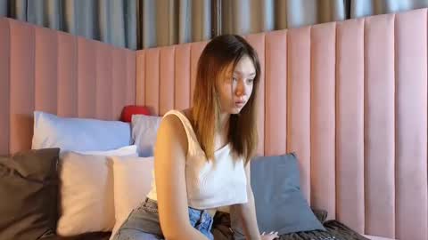 Snapshot of meow_mellie chatting on 03-10-25, 01:23 meow_mellie online show from 03-10-25, 01:23