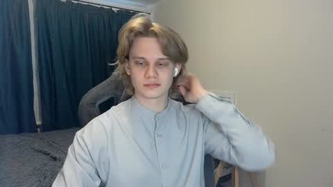 Mickey online show from 12-21-24, 05:03