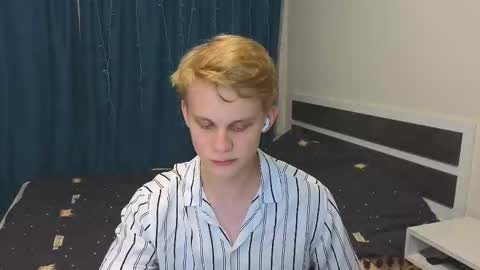 Mickey online show from 10-31-25, 03:57