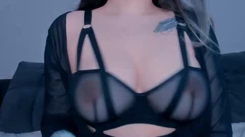 Snapshot of meow_rinnie chatting on 07-22-26, 10:29 My links --- online show from 07-22-26, 10:29