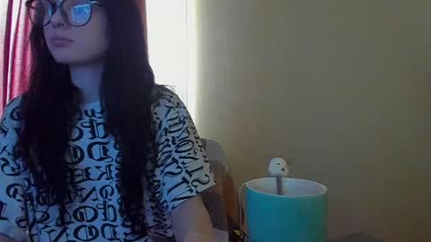 Snapshot of meowli chatting on 03-12-25, 03:57 meowli online show from 03-12-25, 03:57