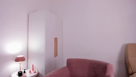 Snapshot of meowlina chatting on 01-27-25, 07:45 Lina online show from 01-27-25, 07:45