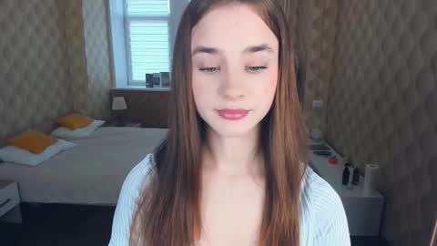 Julie online show from 10-24-25, 08:22