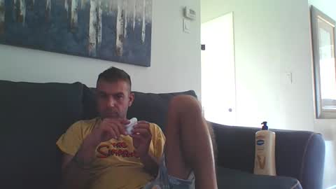 Mercedes190d online show from 11-30-25, 02:21