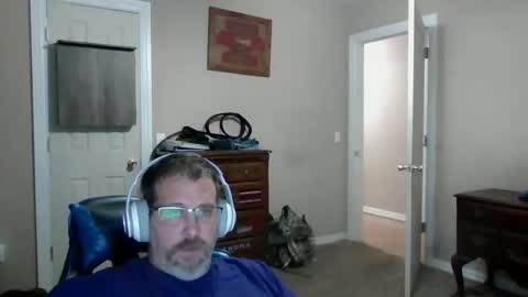 Snapshot of mercer1977 chatting on 09-23-25, 09:29 mercer1977 online show from 09-23-25, 09:29