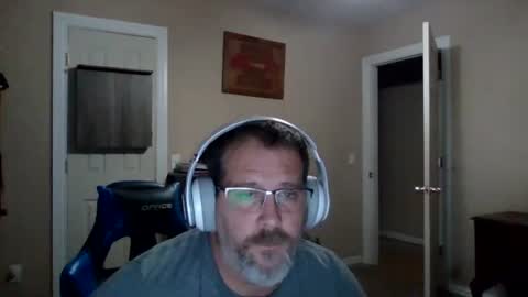 Snapshot of mercer1977 chatting on 10-05-25, 06:01 mercer1977 online show from 10-05-25, 06:01