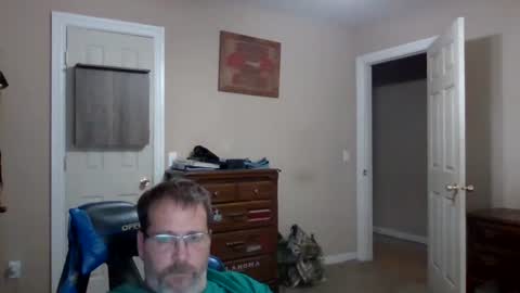 Snapshot of mercer1977 chatting on 10-07-25, 04:48 mercer1977 online show from 10-07-25, 04:48