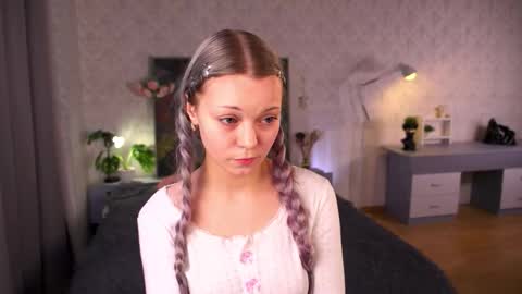 Snapshot of mercy_assclass chatting on 12-03-25, 01:42 Stacy online show from 12-03-25, 01:42