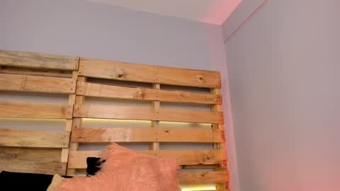 Merida  online show from 01-23-25, 06:24