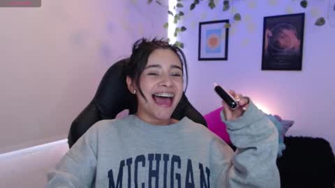 Merilyn  online show from 10-01-25, 05:41