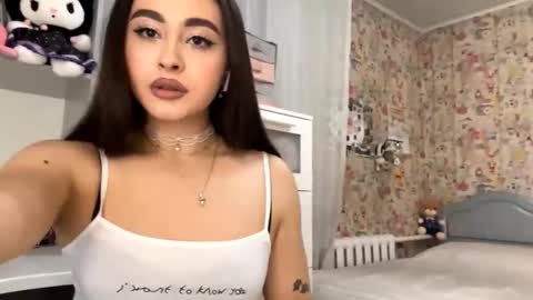 Enni online show from 12-05-25, 05:31