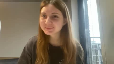 Snapshot of merlesien chatting on 11-30-25, 07:23 Joan online show from 11-30-25, 07:23