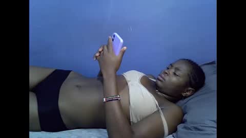 merlin_queen online show from 10-13-25, 05:02