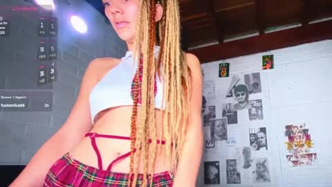 Snapshot of merlinabad chatting on 12-27-24, 06:20 AURORA online show from 12-27-24, 06:20