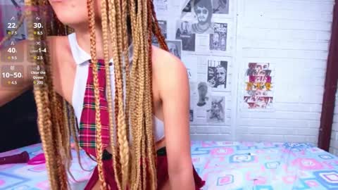 Snapshot of merlinabad chatting on 12-31-24, 04:35 AURORA online show from 12-31-24, 04:35