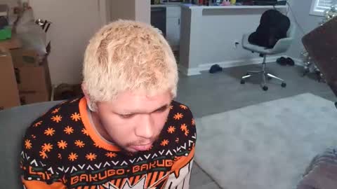 Snapshot of merlinharriss chatting on 12-15-25, 03:49 Merlinz Magic online show from 12-15-25, 03:49