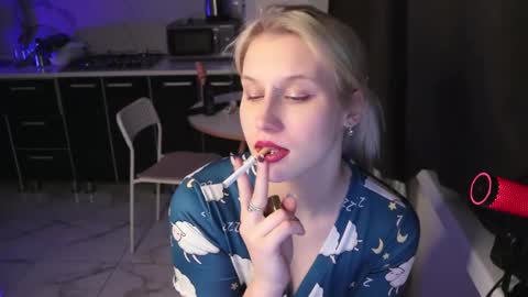 Snapshot of mertyxxx chatting on 02-15-26, 10:17 Merty online show from 02-15-26, 10:17