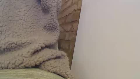 Snapshot of mesmerize88 chatting on 02-26-25, 10:42 Mauro online show from 02-26-25, 10:42