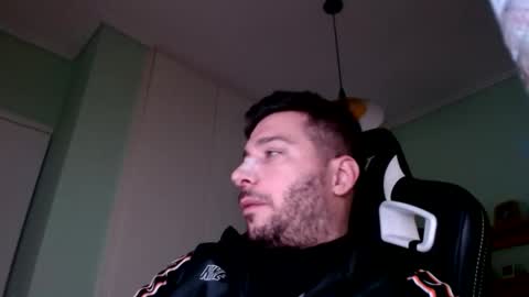 Snapshot of metalic18 chatting on 12-02-24, 11:01 FunnyTimeHere online show from 12-02-24, 11:01