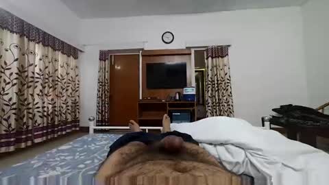 Snapshot of meth199387 chatting on 03-01-26, 12:18 meth93 online show from 03-01-26, 12:18