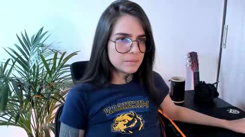 Meurif online show from 11-01-25, 01:57