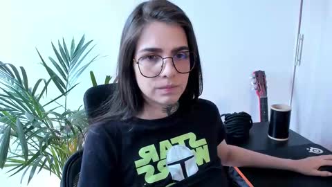 Meurif online show from 11-21-25, 03:11