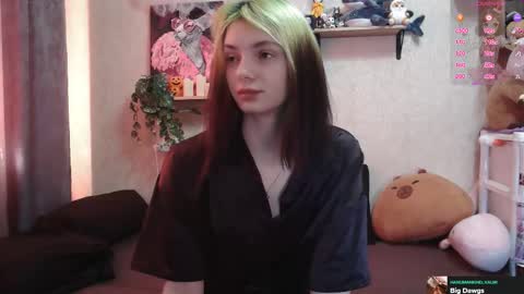 Mavis online show from 10-19-25, 03:18