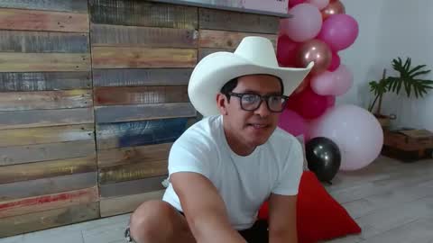 YisusMx online show from 12-02-24, 07:27