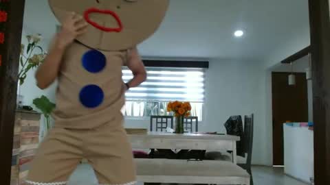 YisusMx online show from 10-30-25, 09:37