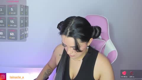 Snapshot of mexitalyguitarist chatting on 11-22-25, 02:21 Booniee online show from 11-22-25, 02:21